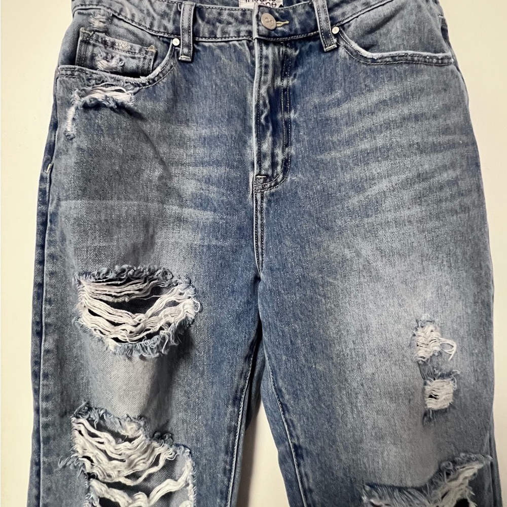 Trendy Ripped Blue Women's Straight Leg Jeans - Picture 3 of 8